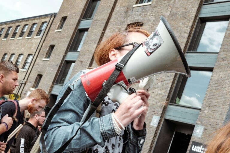 Labor Unions in the Gig Economy: Revolutionizing Workers’ Rights