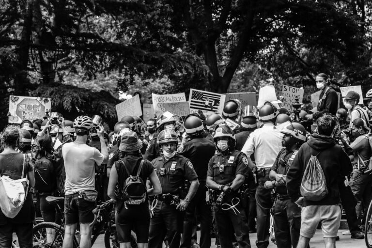 Labor Union Comparison: US Labor Unions Vs. International Unions